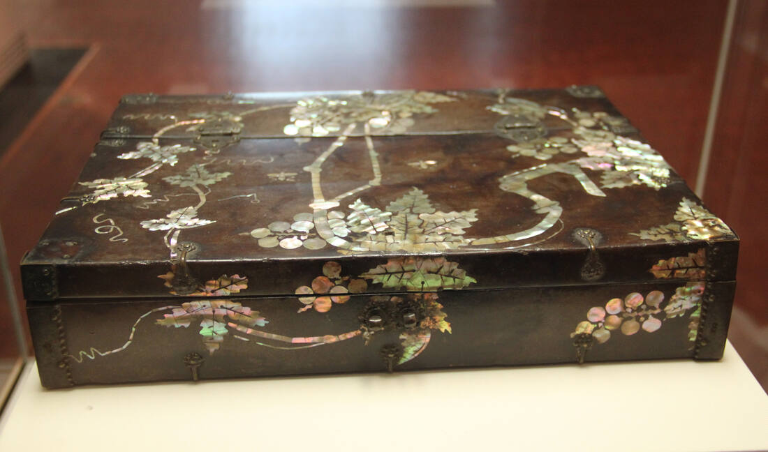An 18th-century Joseon lacquer document box inlaid with mother-of-pearl